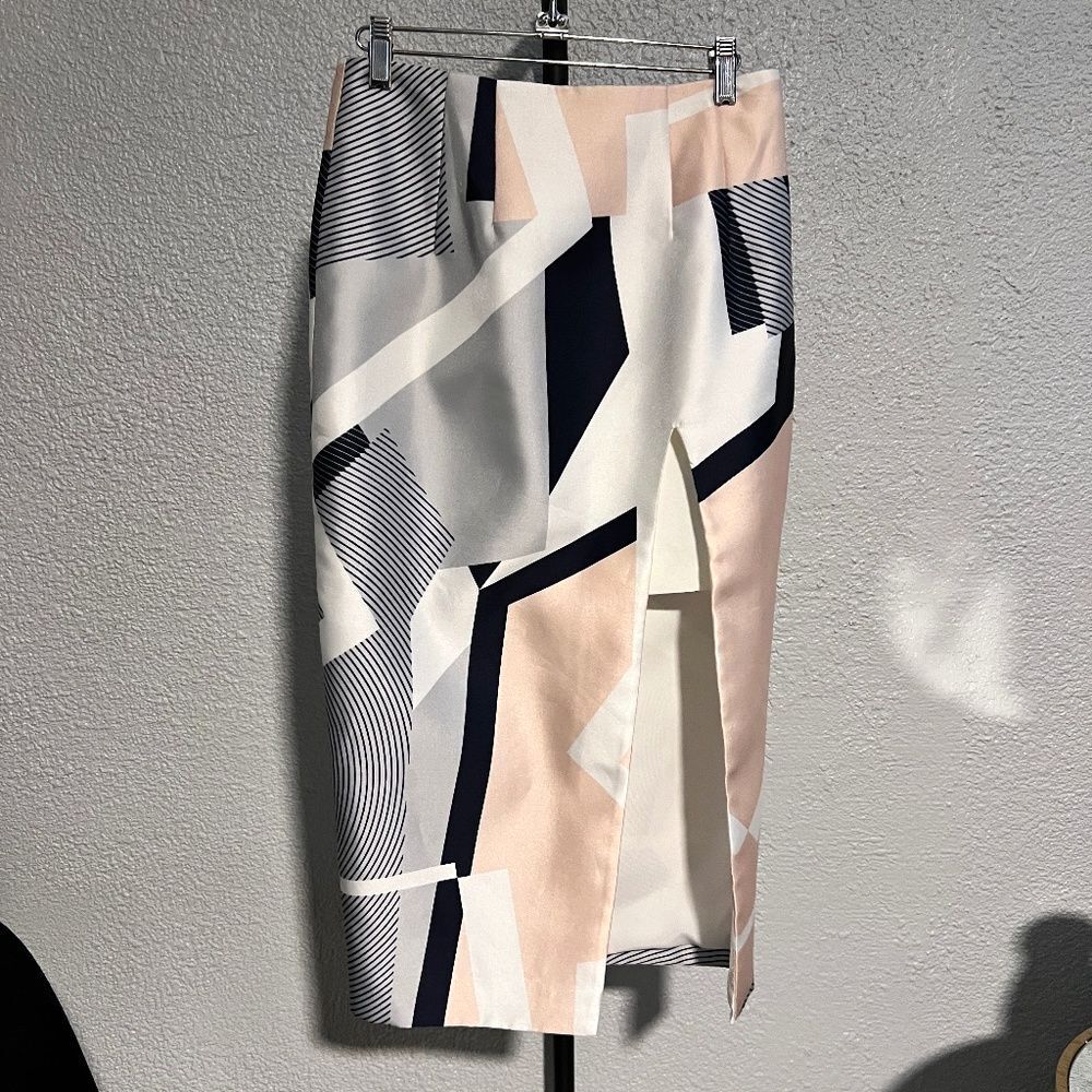 NWT KEEPSAKE the Label High Rise Spiral Geo Print Pencil Skirt size M